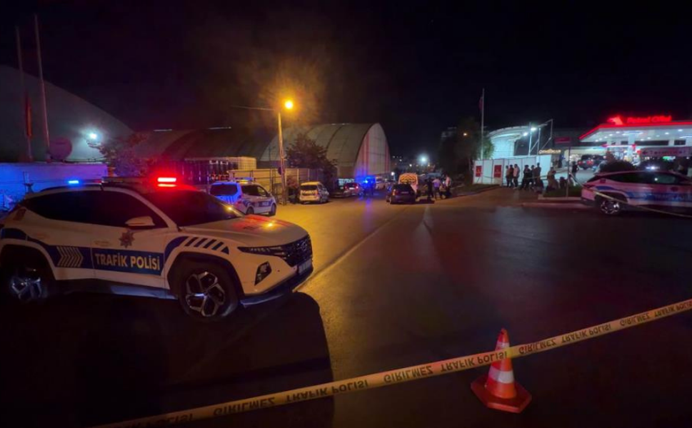 Sultanbeyli'de DEAŞ operasyonunda çatışma anı kamerada