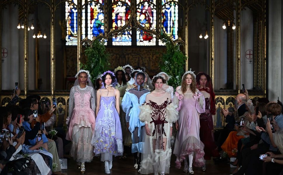 Gaziantep’in asırlık mirası Londra Moda Haftası’nda damga vurdu!
