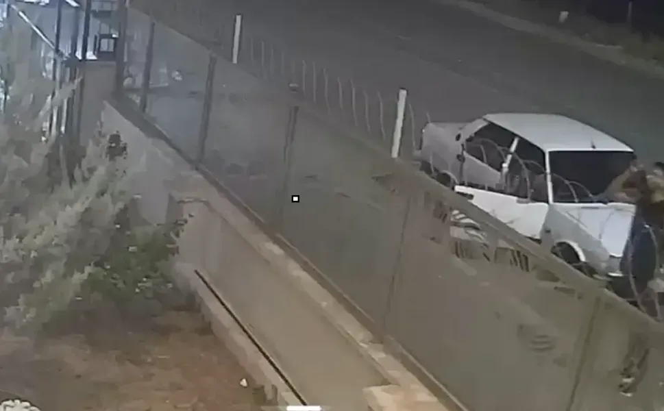Gaziantep'te apartmana pompalı tüfekli baskın!