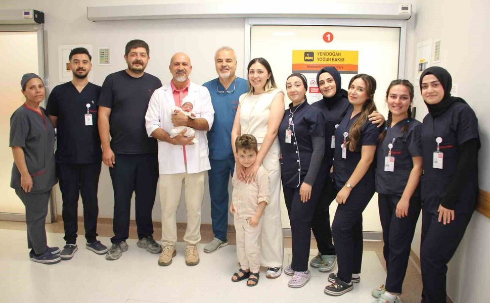 Gaziantep'te 830 gram doğan prematüre bebek, 144 günlük yaşam mücadelesinin ardından sağlığına kavuştu