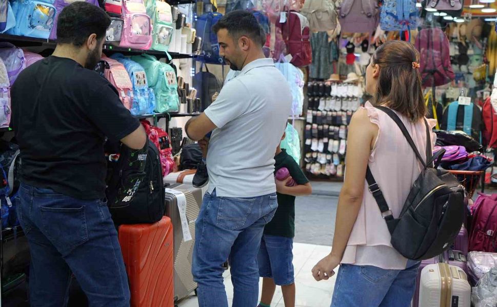 Gaziantep'te kırtasiye ve okul malzemesi yoğunluğu