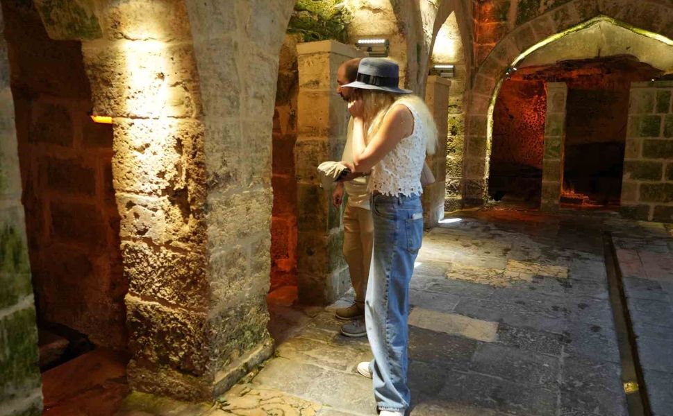 Gaziantep'teki tarihi kasteller ziyaretçilerin ilgi odağı oldu