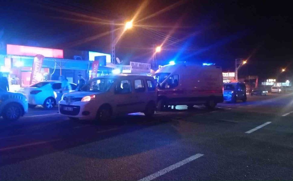 Gaziantep İslahiye'de iki araç çarpıştı: 1 yaralı