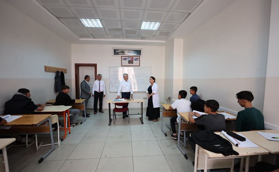 Başkan Tahmazoğlu MESEM öğrencilerini ziyaret etti