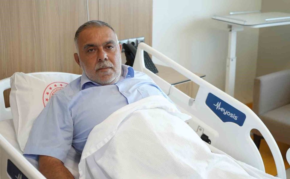 Türkiye'de bir ilk: Açık kalp ameliyatı olmadan kalbindeki delikten kurtuldu