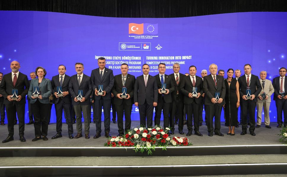 GTB’nin Antep fıstığındaki teknoloji yatırımına Bakan Kacır’dan ödül