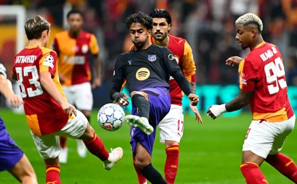 Devler Ligi'nde gidişat kötü! Galatasaray, Barcelona'ya direnemedi!