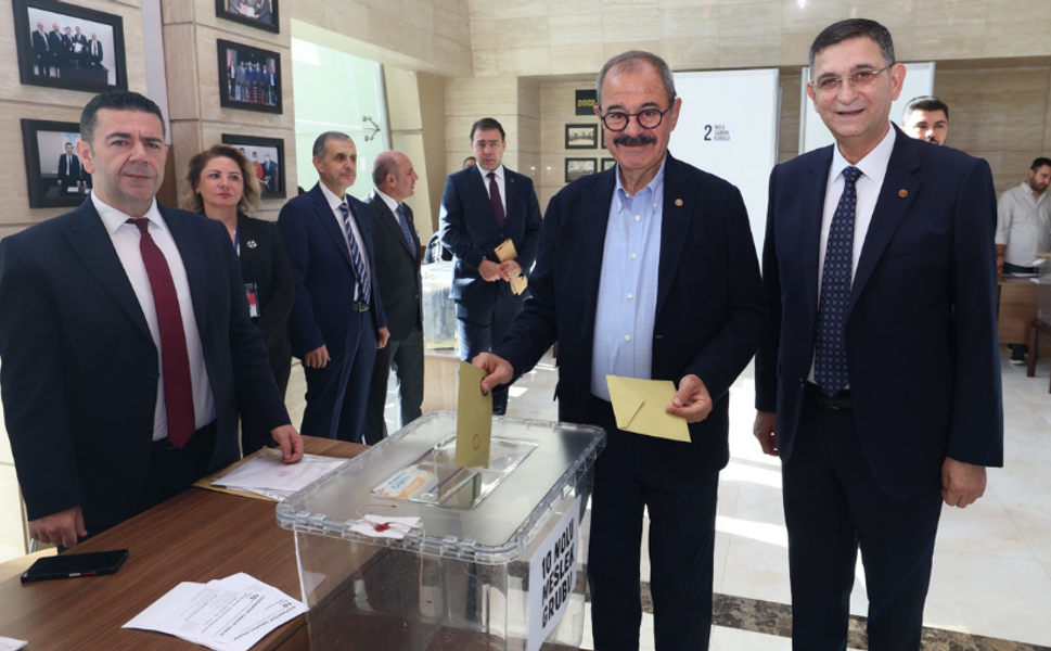 Gaziantep Sanayi Odası’nda seçim heyecanı! Konukoğlu oyunu kullandı