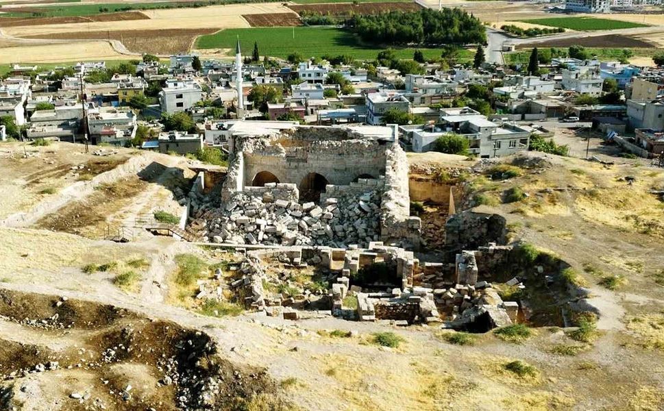Arabanlı vatandaşlardan tarihi İç Kale Camisi için restorasyon talebi
