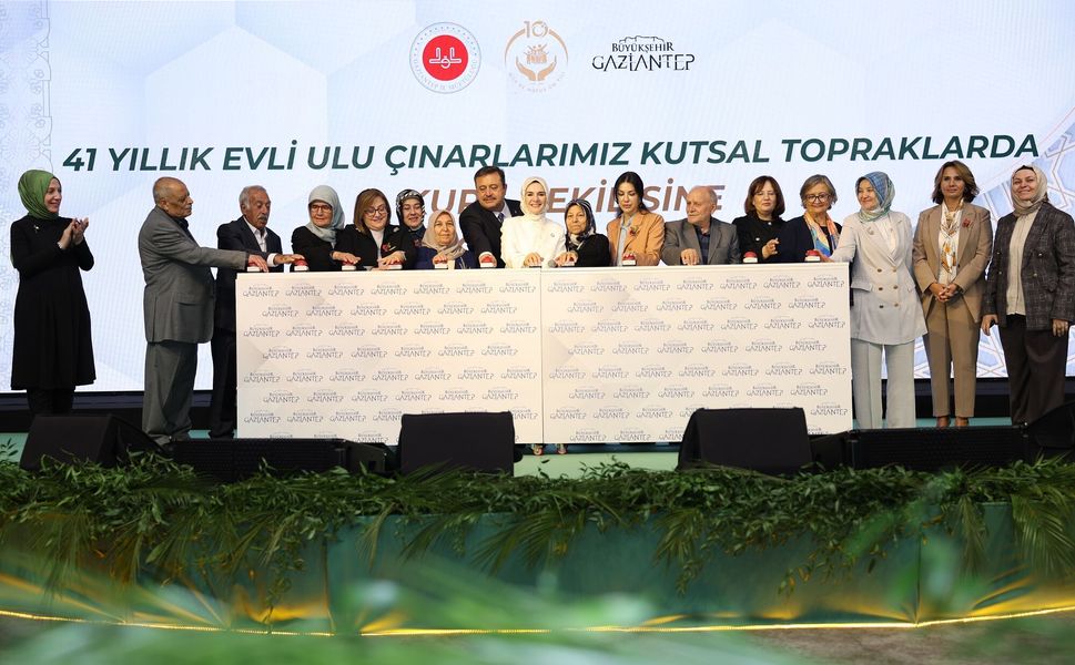 Gaziantep’te Umre heyecanı! Bakan Göktaş’ın katılımıyla kura çekildi