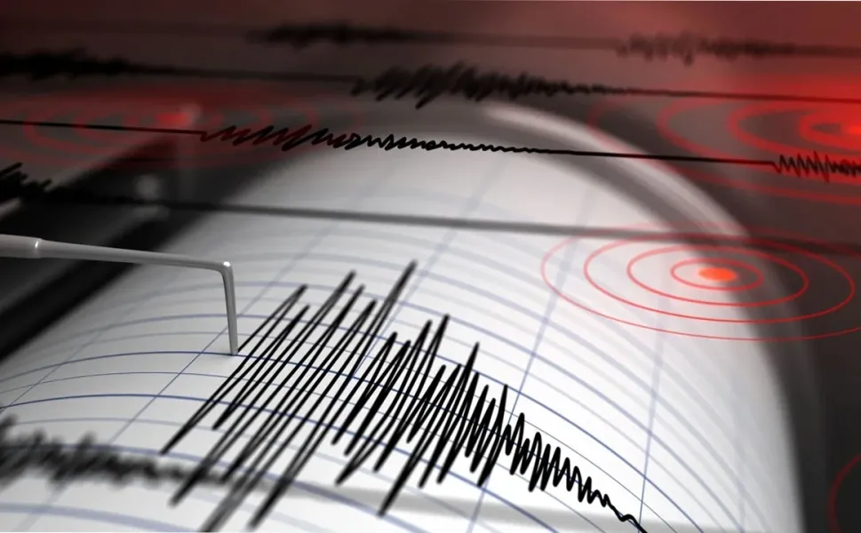 Adana'daki deprem Gaziantep'i de sarstı!