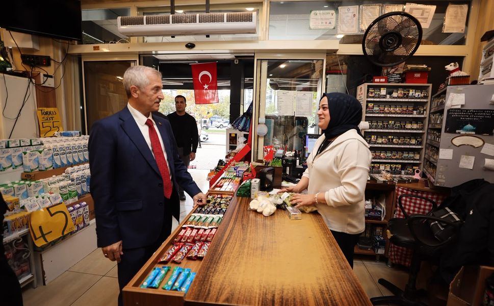 Başkan Tahmazoğlu vatandaşlarla iç içe