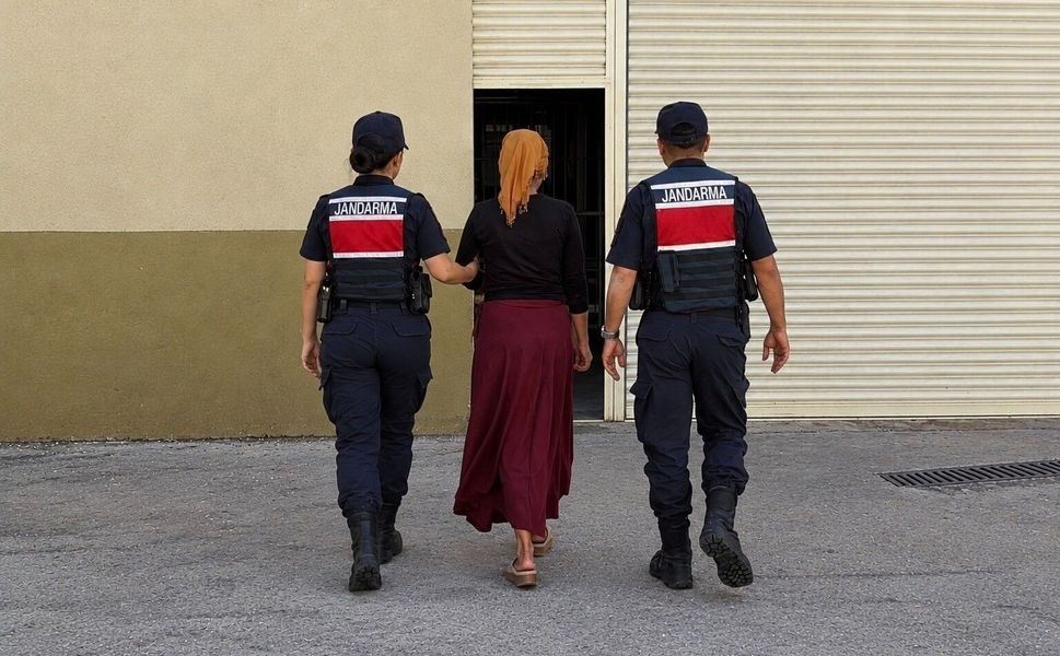 Gaziantep'te kesinleşmiş 15 yıl cezayla aranan hırsızlık şüphelisi yakalandı