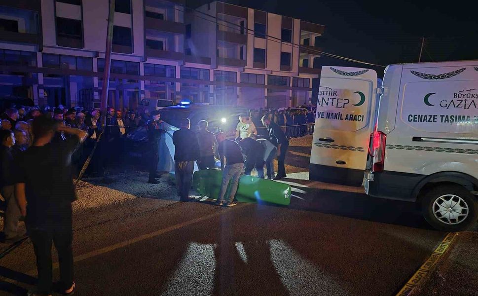 Gaziantep'te otomobilin çarptığı yaşlı kadın hayatını kaybetti