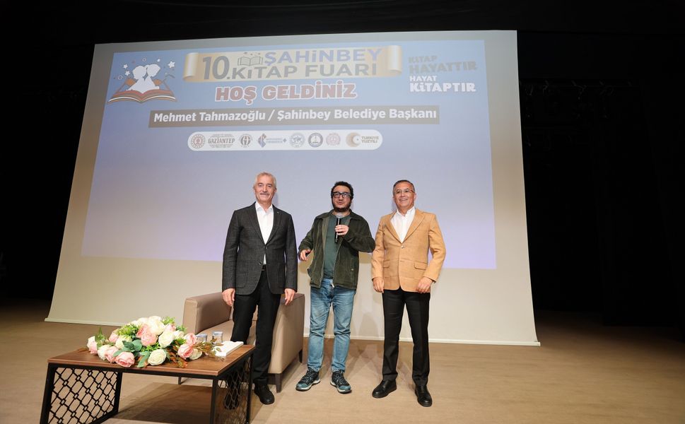 Oytun Erbaş evlilik için Başkan Tahmazoğlu’ndan yardım istedi!  “Yaparsa Tahmazoğlu yapar”