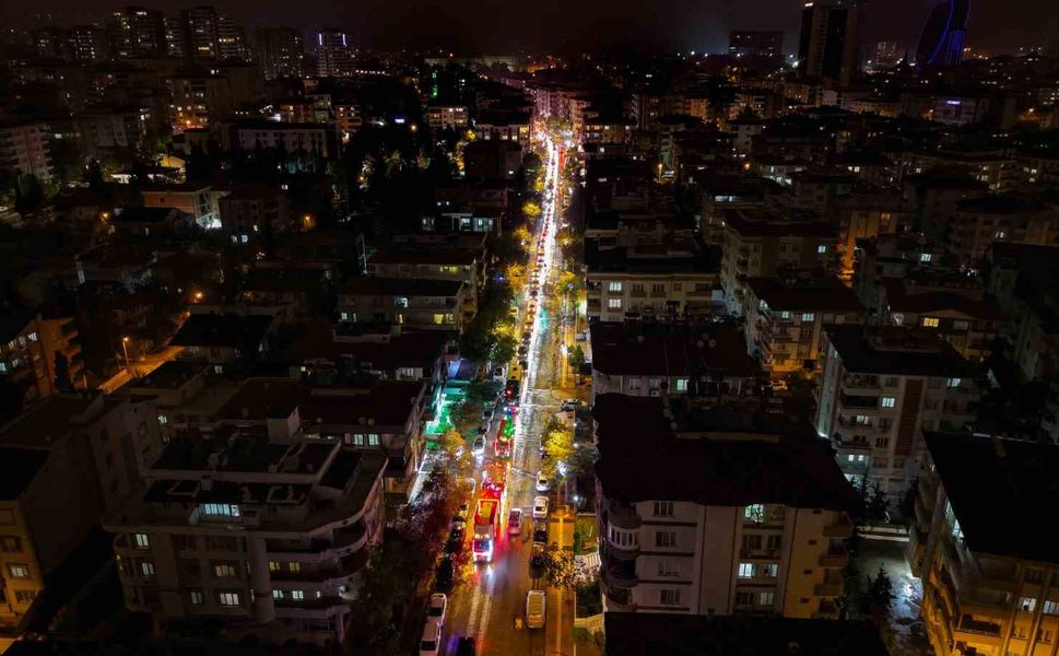 Şehitkamil'de yağmur değil, Cumhuriyet coşkusu yağdı