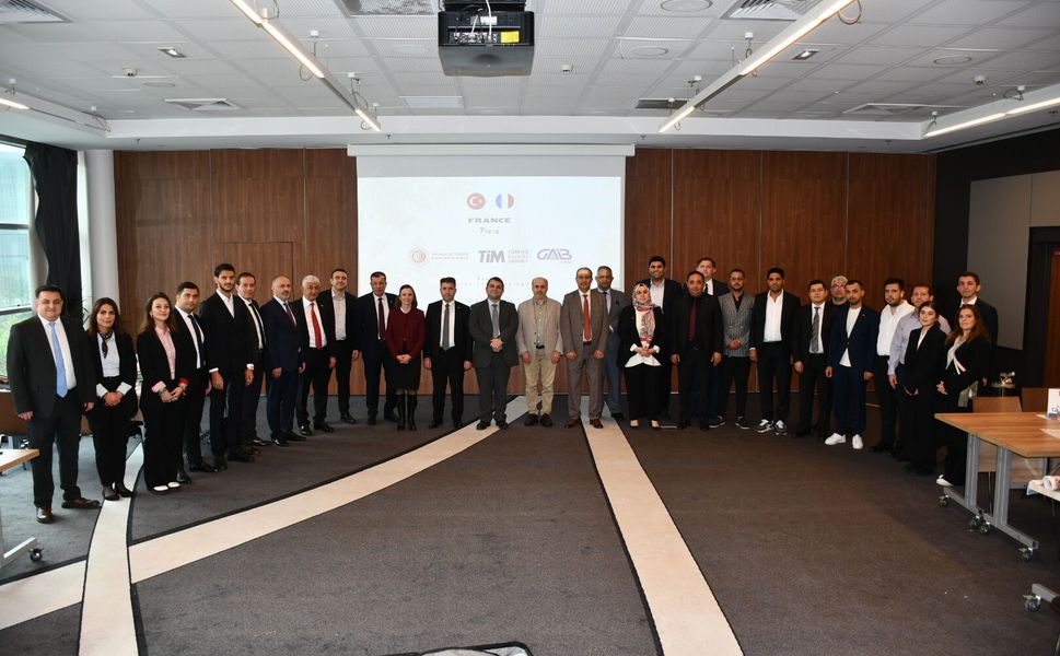 Gaziantepli halıcılar Fransa'da temaslarda bulundu