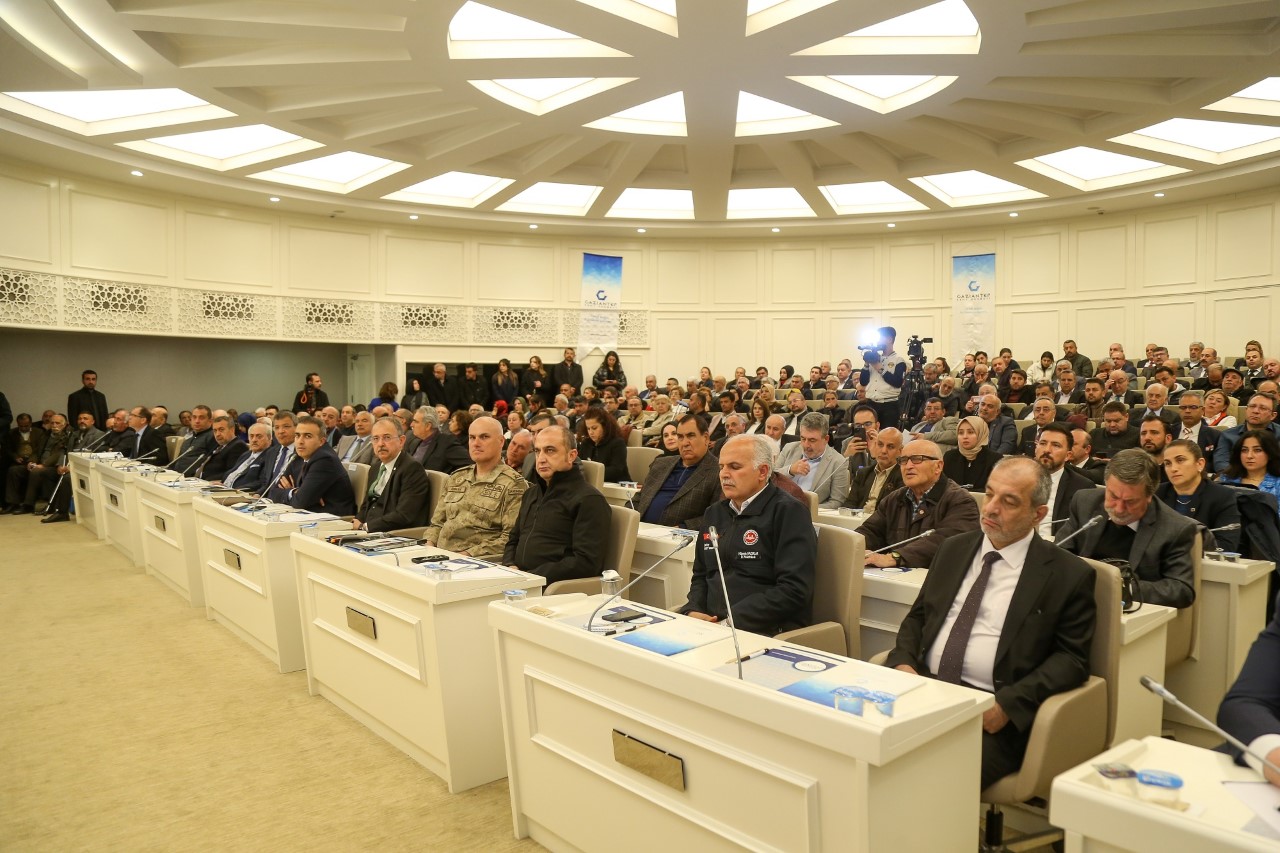 thumbnail_BAŞKAN ŞAHİN, GAZİANTEP KENT KONSEYİ 7’NCİ OLAĞAN GENEL KURUL TOPLANTISINDA KONUŞTU (4)