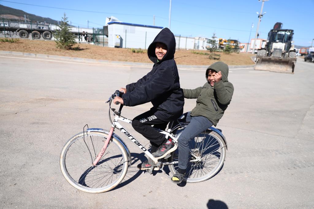 6500edf3-a4a4-4bf9-982b-42ff32a6191a