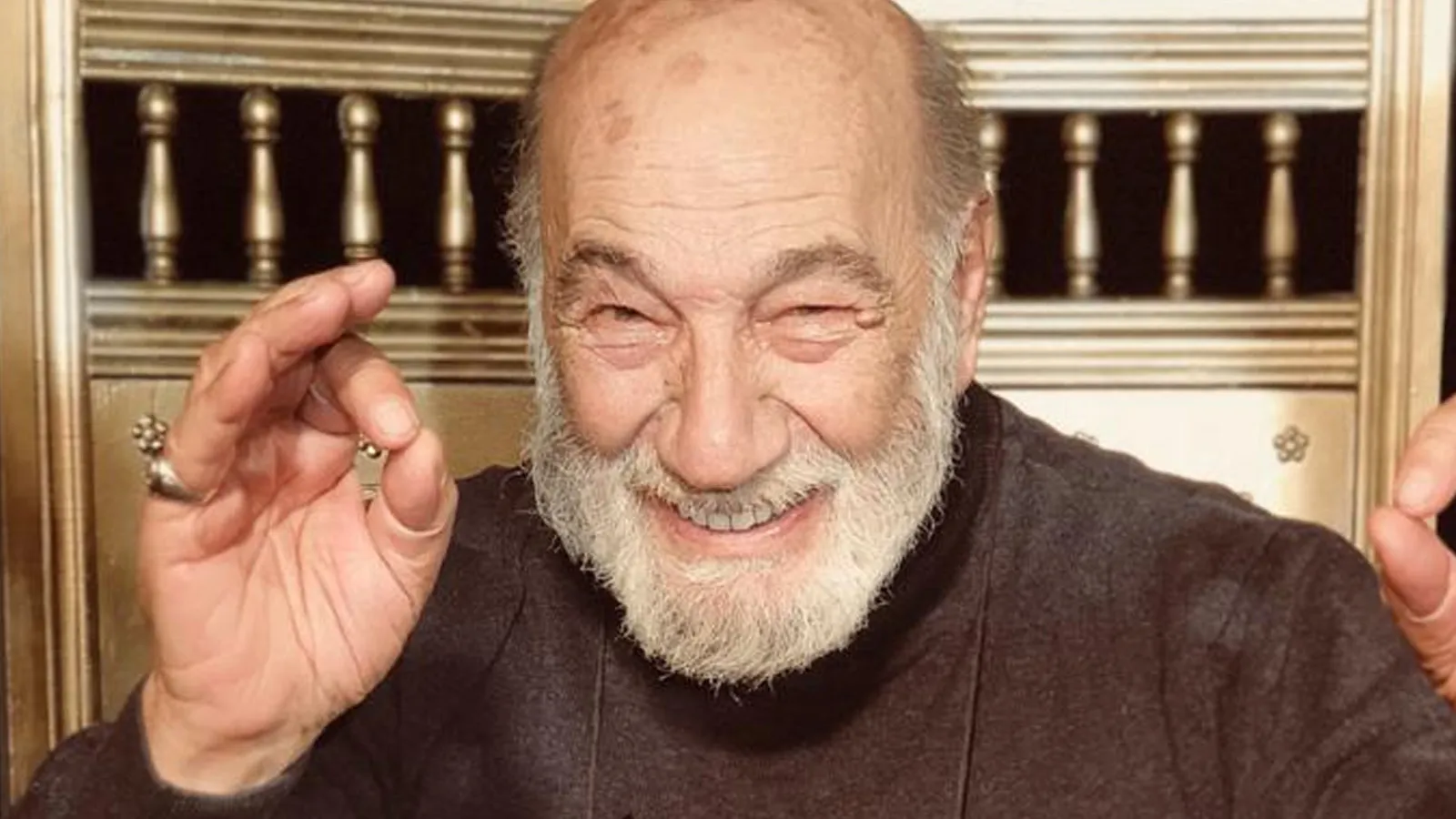 son-dakika-sanatci-yilmaz-gruda-hayatini-kaybetti-Vi9f