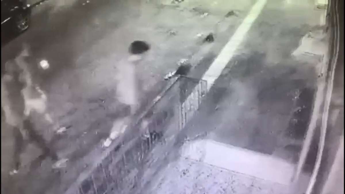 111820707-bbfde63fbbb91a69e0c3e42dd77254b0