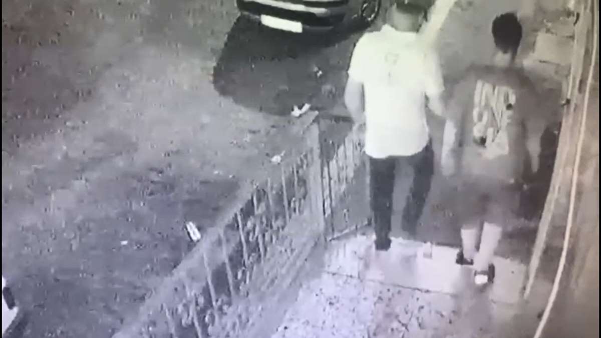 111829175-f98a7ae34653c1209a93feca687ffdc3