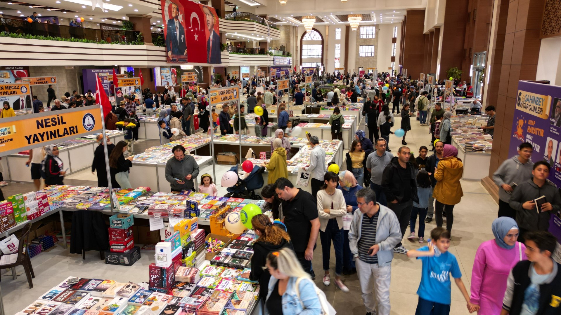 thumbnail_kitap fuarı (1)
