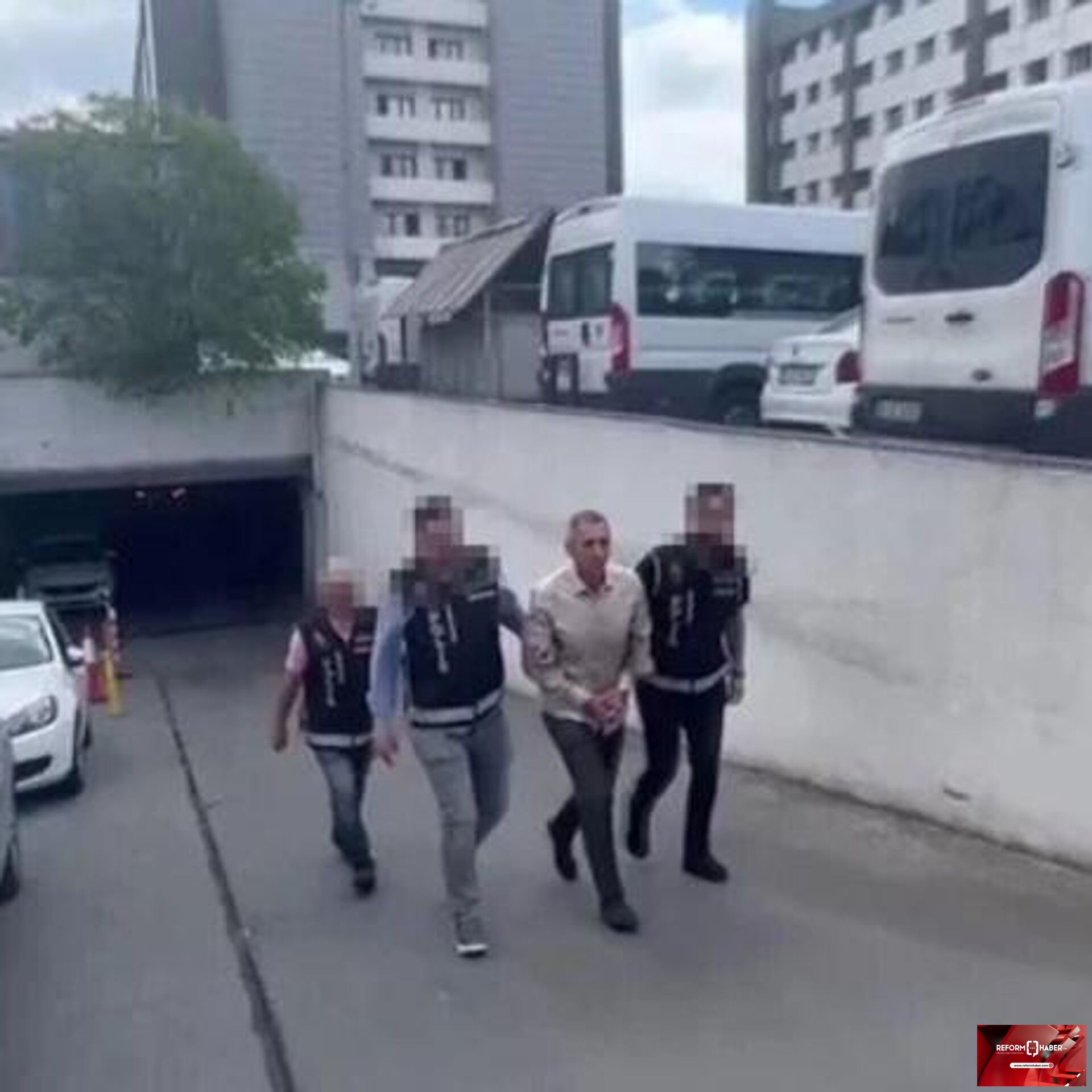 1072359061 136 599 463 1920X0 80 5685Ce6D7Ebb80C6D9D57371431A8909