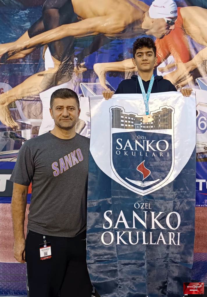 Sanko Okullari Öğrenci̇si̇ Yüzmede Türki̇ye Üçüncüsü Oldu