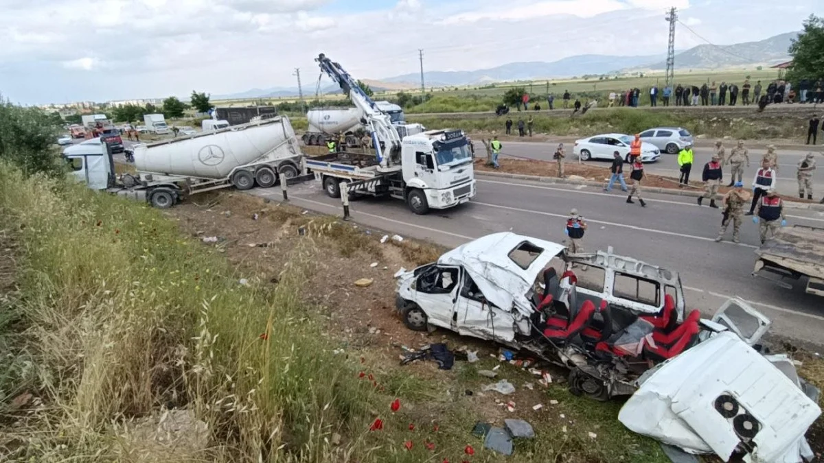 9 kişinin öldüğü kaza ile ilgili yürütülen soruşturma kapsamında kamyon şoförü tutuklandı