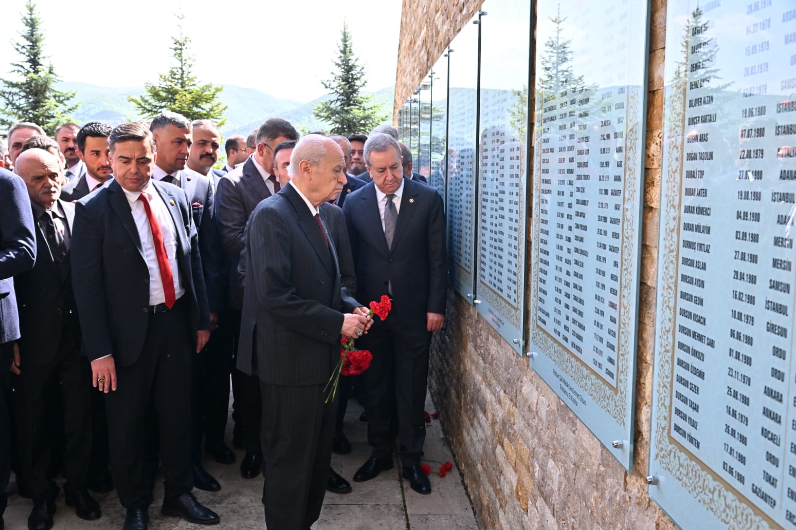 G N2Ve3A X U A E6 Gy