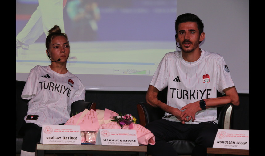 Aa 20241016 35927096 35927088 Paralimpik Sporcular Sevilay Ozturk Ve Mahmut Bozteke Gaziantepte Ogrencilerle Bulustu (1)