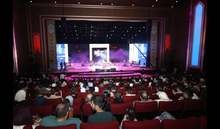 Al Sharq Forum (8) (1)