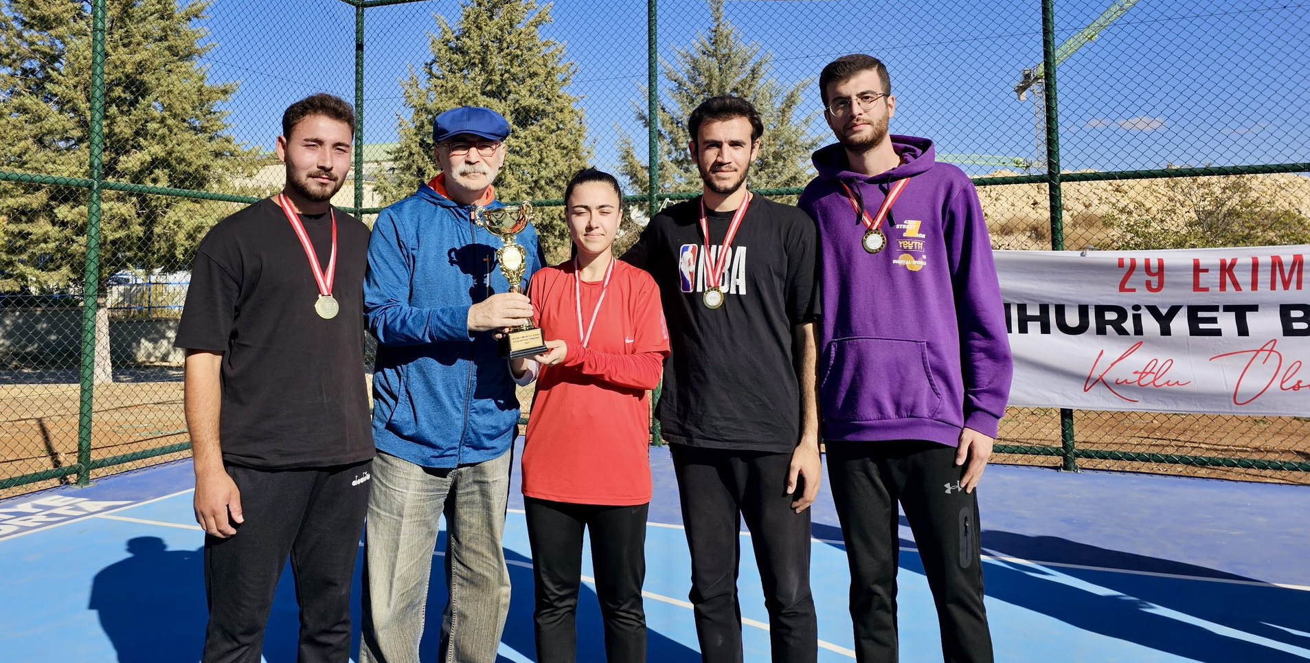 Cumhuri̇yet Bayrami Etki̇nli̇kleri̇ Kapsaminda Gaün’de Basketbol Turnuvasi Düzenlendi̇ (2)-1