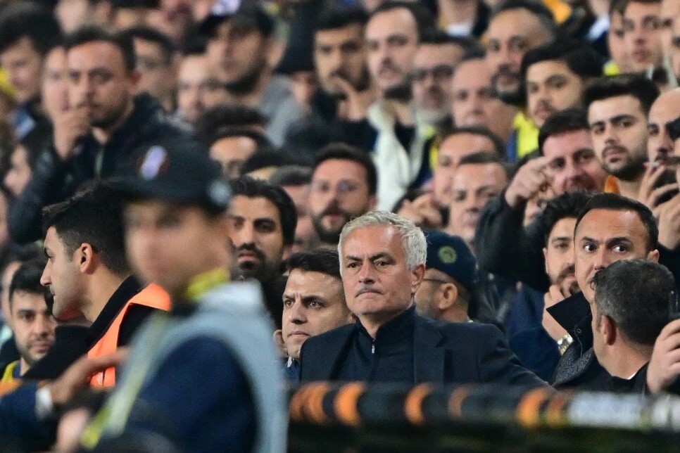 Jose Mourinho Tribunde 2Daff V