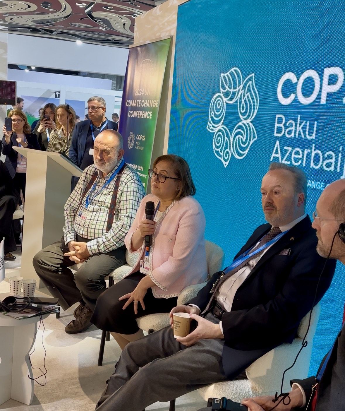 Cop29’Da Gazi̇antep Büyükşehi̇r’i̇n Çevre Projeleri̇ Anlatildi (1)