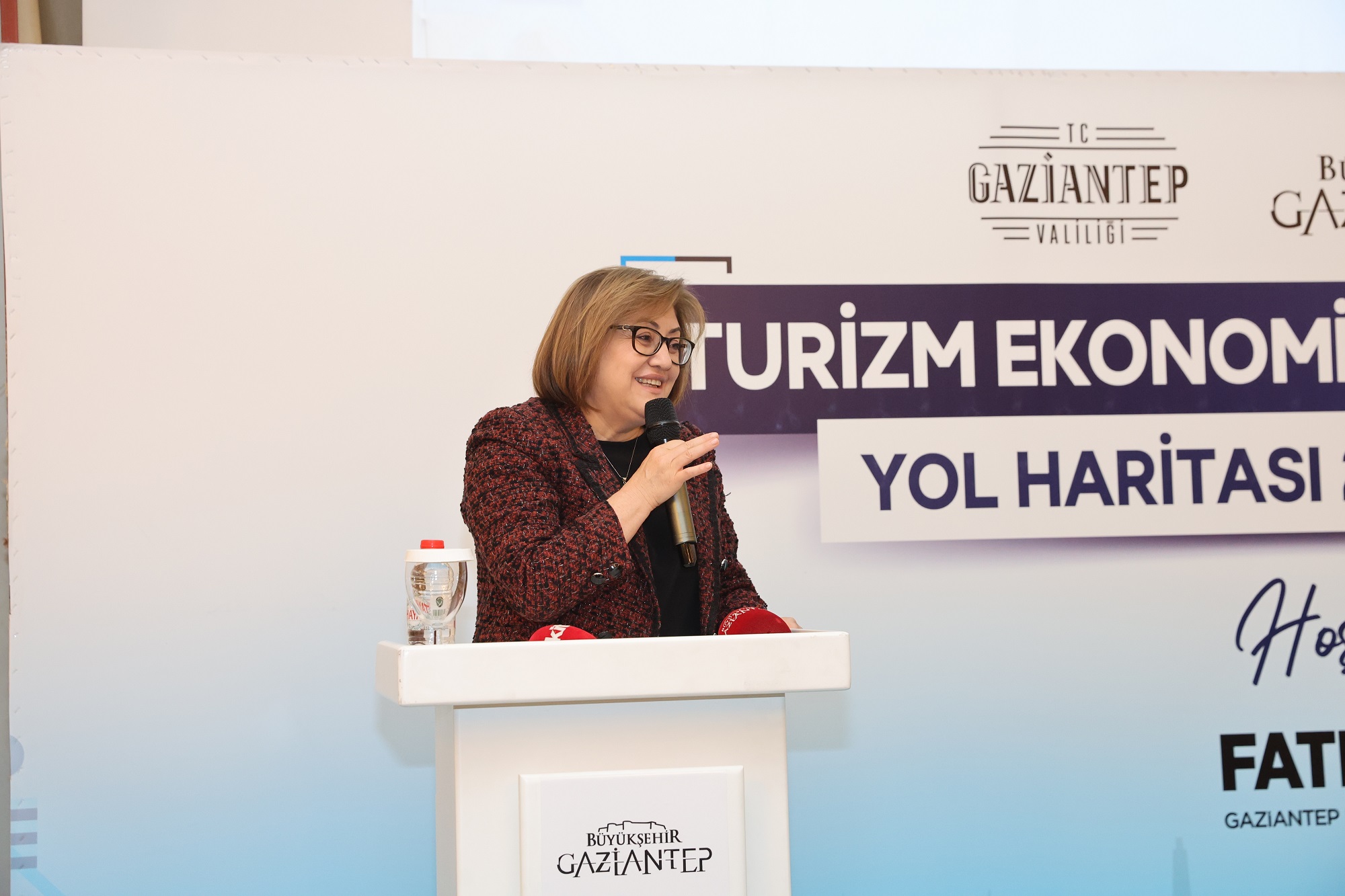 Büyükşehi̇r’den Turi̇zm Ekonomi̇si̇ Geli̇şti̇rme Ve Yol Hari̇tasi 2030 Arama Konferansi (2)