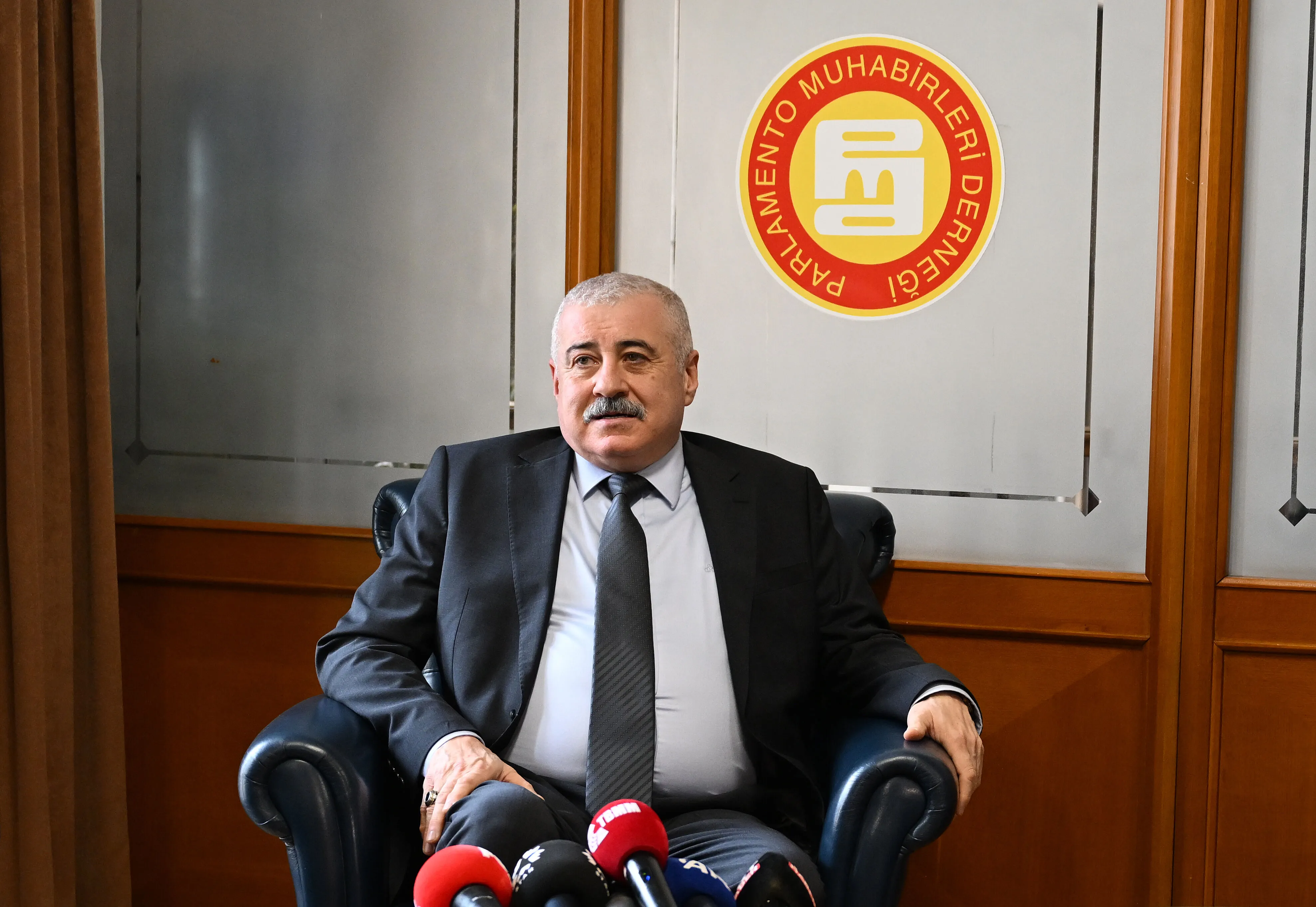 Aa 20240118 33468933 33468932 Tbmm Idare Amiri Sermet Atay Parlamento Muhabirleri Dernegini Ziyaret Etti-1