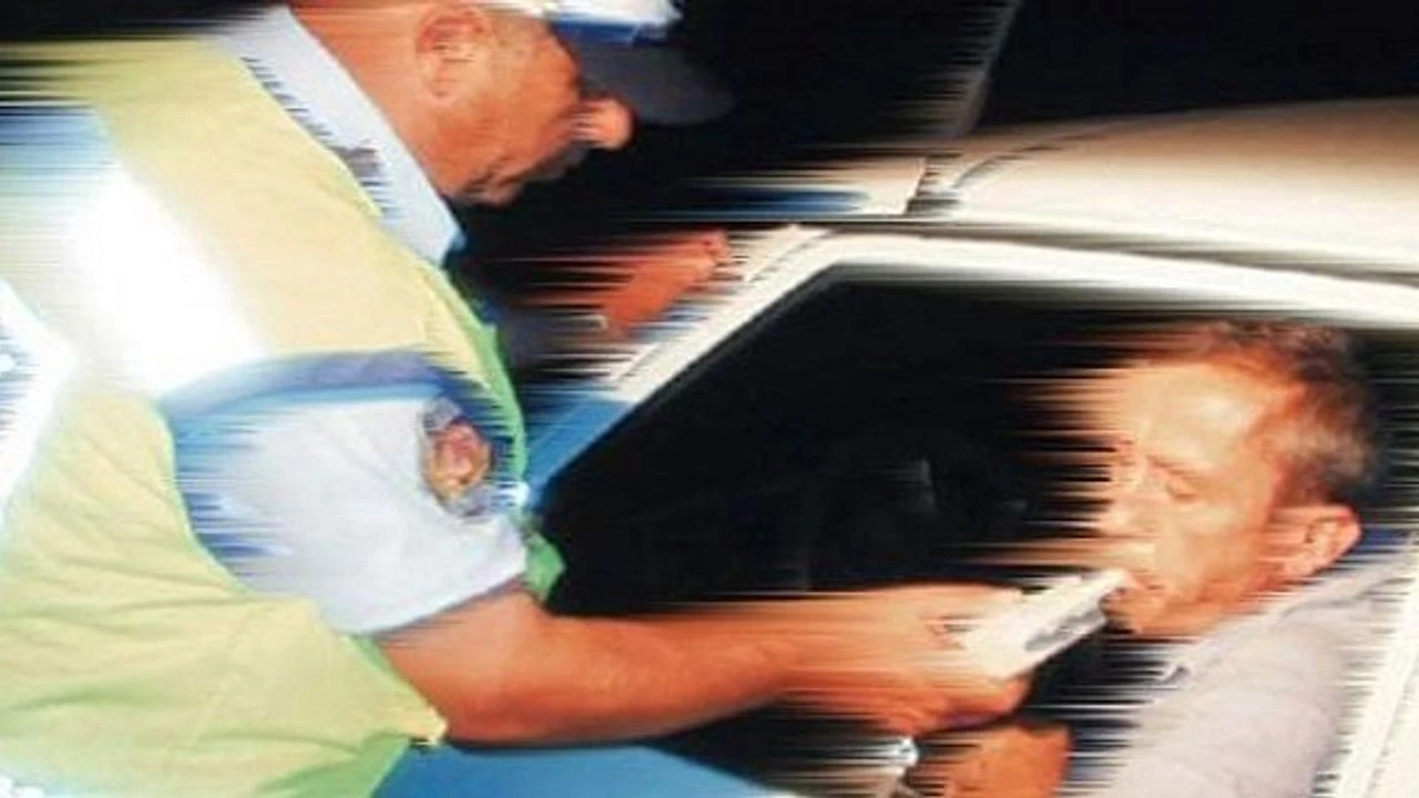 Alkollu Arac Kullanmanin Yaptirimlari Ve Alkolmetre Ile Alkol Kontrolunu Reddeden Kisiden Zorla Kan Ornegi Alinmasi Bb3A3