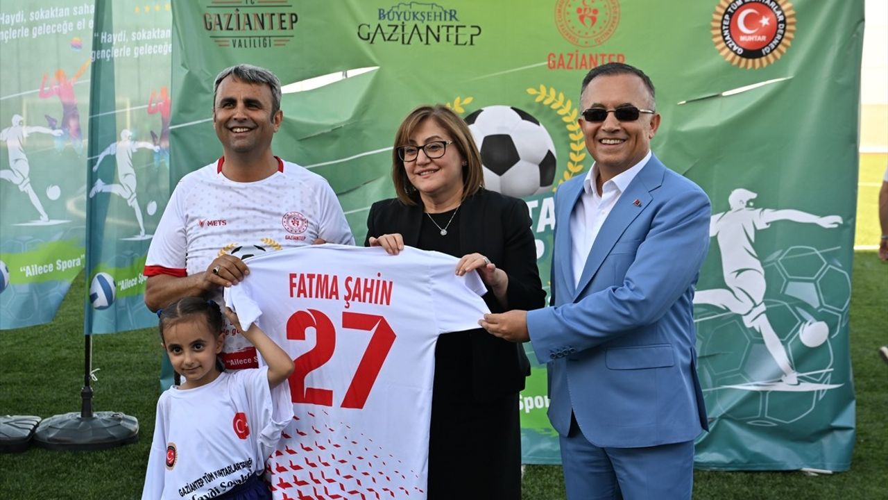 Gaziantep Te Mahalleler Arasi Futbol Turnuvasi Start Aldi 1200 689639