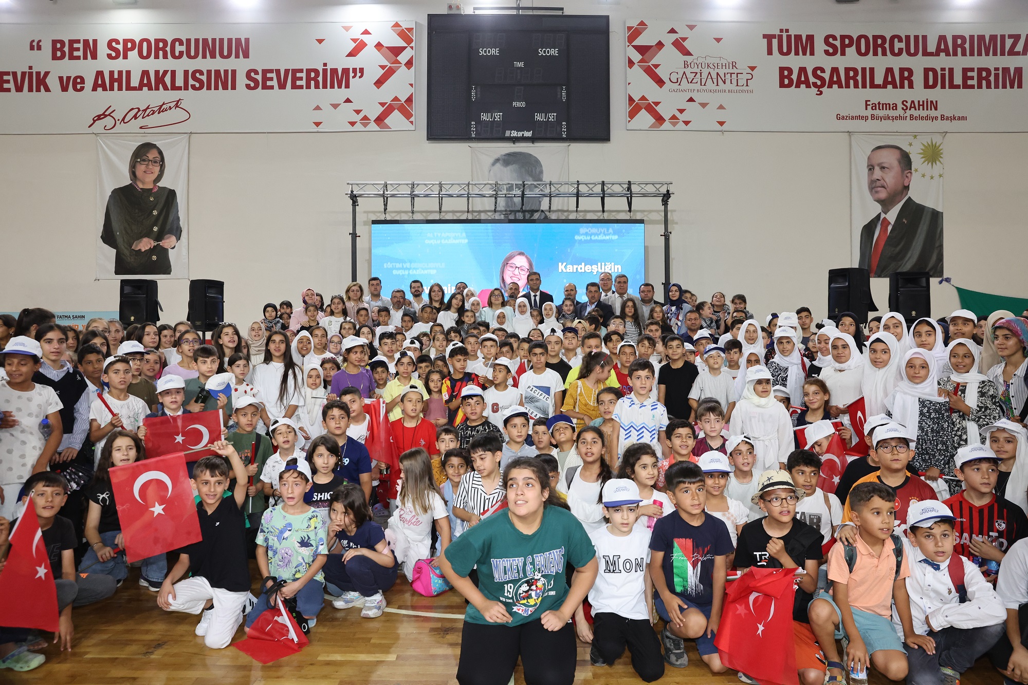Büyükşehi̇r’den Yaz Tati̇li̇nde 12 Bi̇n Öğrenci̇ye Değerler Eği̇ti̇mi̇ (4)