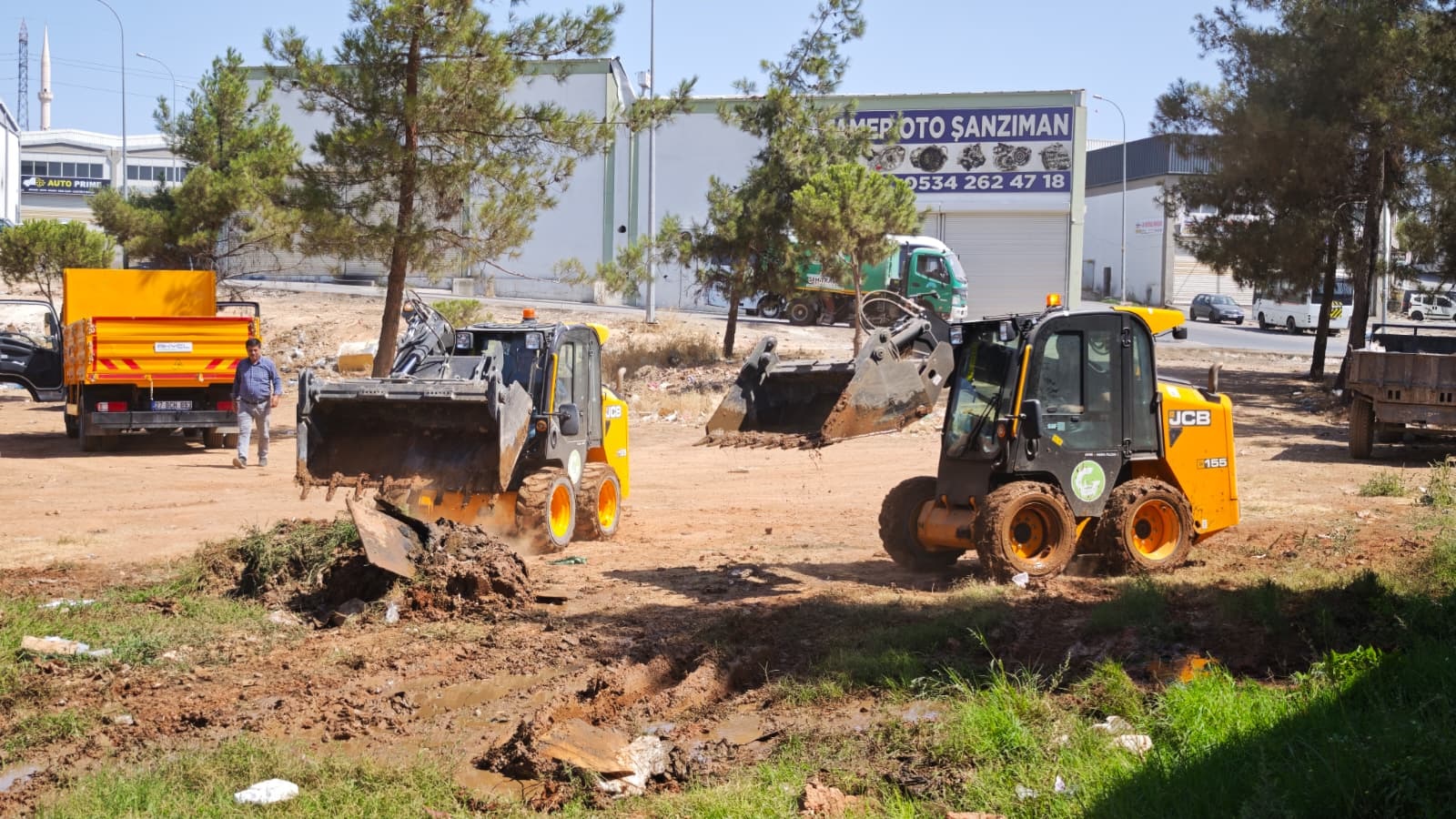 Gazi̇antep Büyükşehi̇r, Küsget Sanayi̇ Si̇tesi̇’nde Kapsamli Temi̇zli̇k Yapti (1)