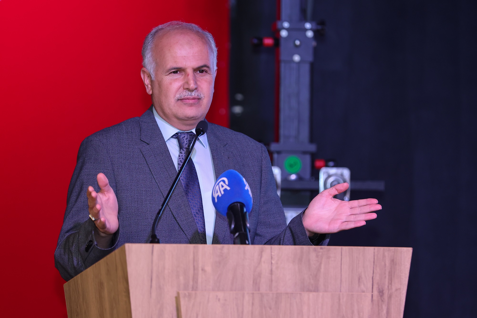 41 Yillik Evli̇ Ulu Çinarlarin Kutsal Yolculuğu İçi̇n Geri̇ Sayim Başladi (2)