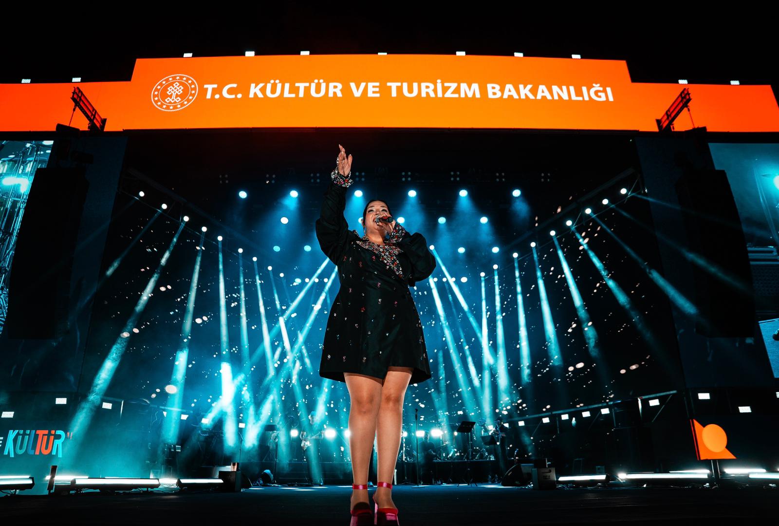 Gastroantep Festi̇vali̇’nde Tuğçe Kandemi̇r Rüzgari Esti̇! (3)