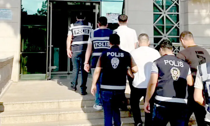 Gaziantepte Havaya Ates Acip Sosyal Medyada Paylasan 7 Kisi Yakalandi 777136023Bee