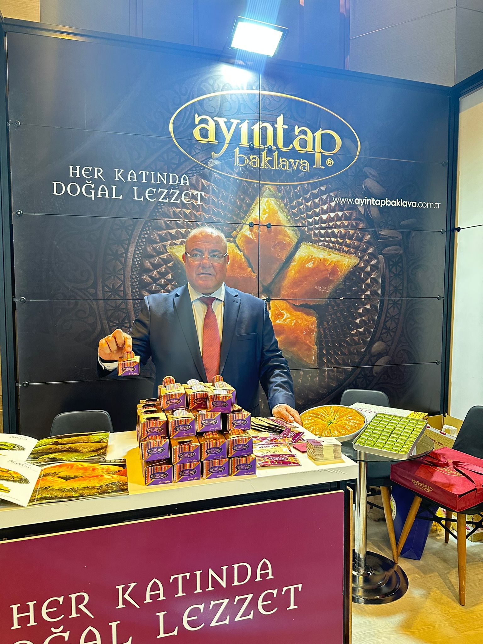 7Acb7789 B700 4087 8673 27555F6634Fb