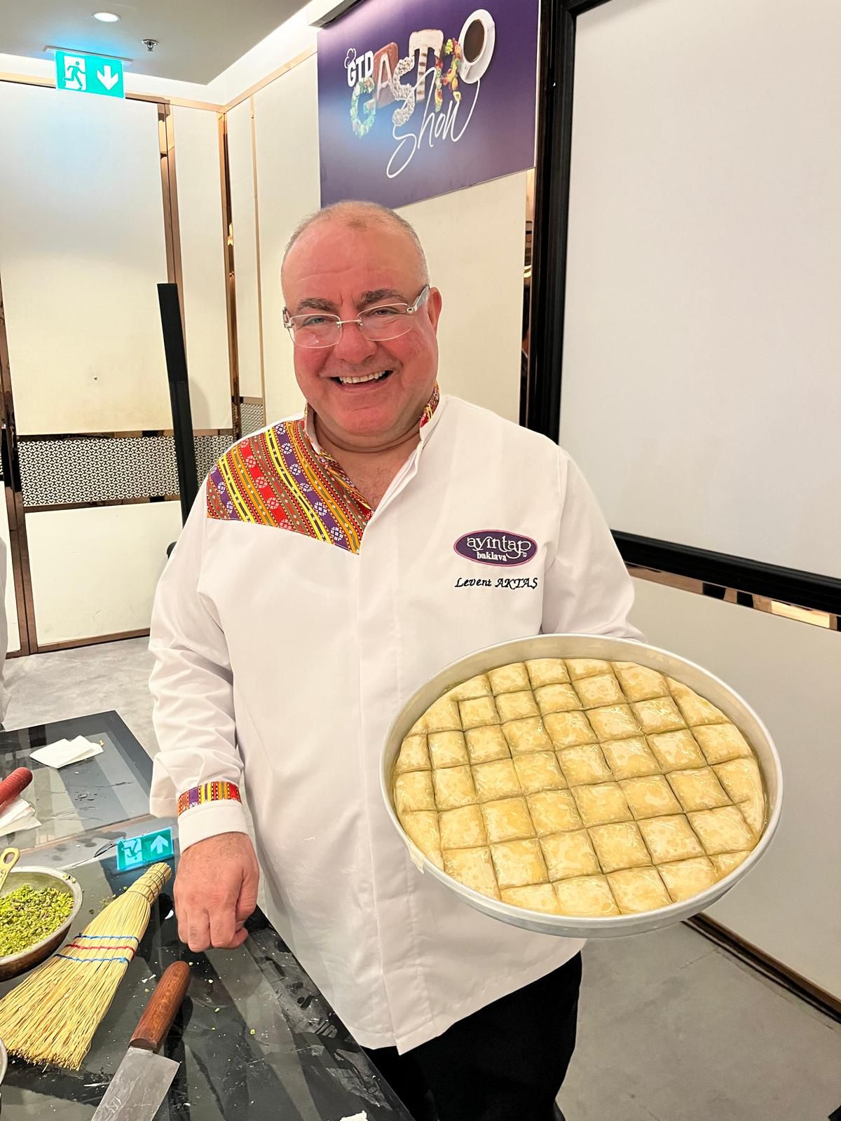 9640Fec8 C622 4923 B069 Afd2Bb516878