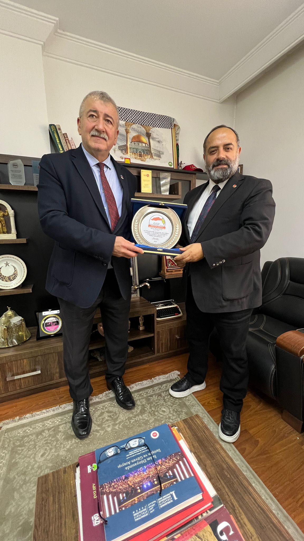 F68C1D22 9A75 4C23 8460 713886E06358