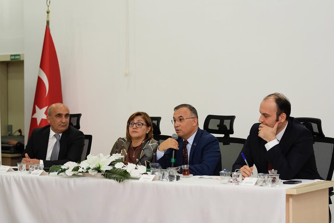 Gazi̇antep Büyükşehi̇r Beledi̇yesi̇ Yoğun Bi̇r Haftayi Geri̇de Birakti (16)