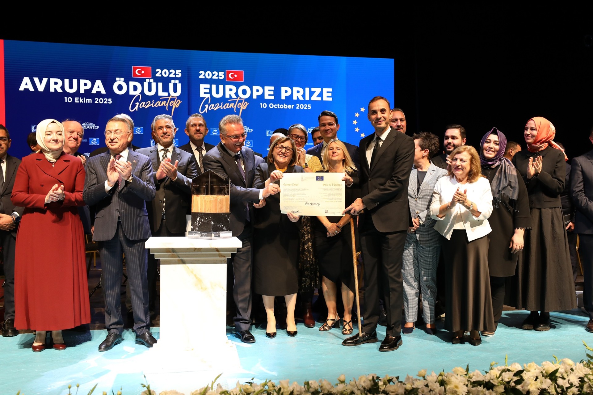 Thumbnail Başkan Fatma Şahi̇n’i̇n Vi̇zyonu Gazi̇antep’e Avrupa Ödülünü Geti̇rdi̇ (13)